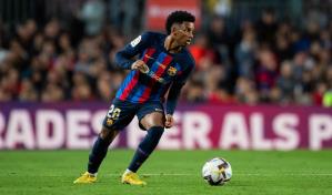 El presidente de la FIFA indignado por cánticos racistas contra domíco-español Alejandro Balde