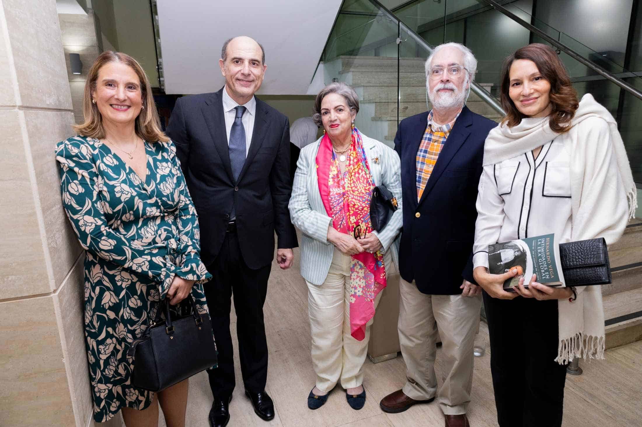 Cynthia Vega, José Luis De Ramón, Carmen Maragón, Max De Moya y Monika Vega.