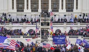 ¿Apoyan los adultos en EE.UU. el programa de Trump? Esto revela una encuesta