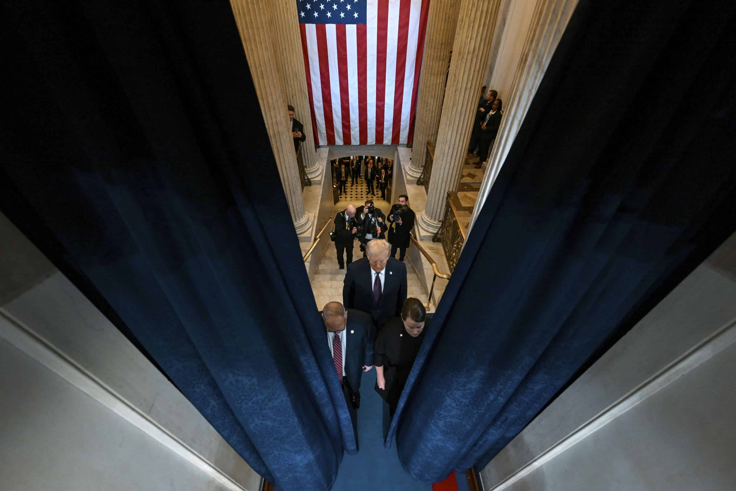 El presidente electo Donald Trump llega a la 60a inauguración presidencial en la Rotonda de los Estados Unidos. Capitolio en Washington, lunes 20 de enero de 2025.