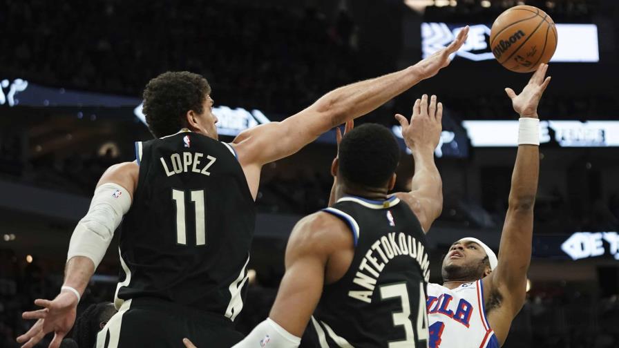 Antetokounmpo anota 34 puntos en victoria de Bucks sobre mermado 76ers Antetokounmpo anota 34 puntos en victoria de Bucks sobre mermado 76ers