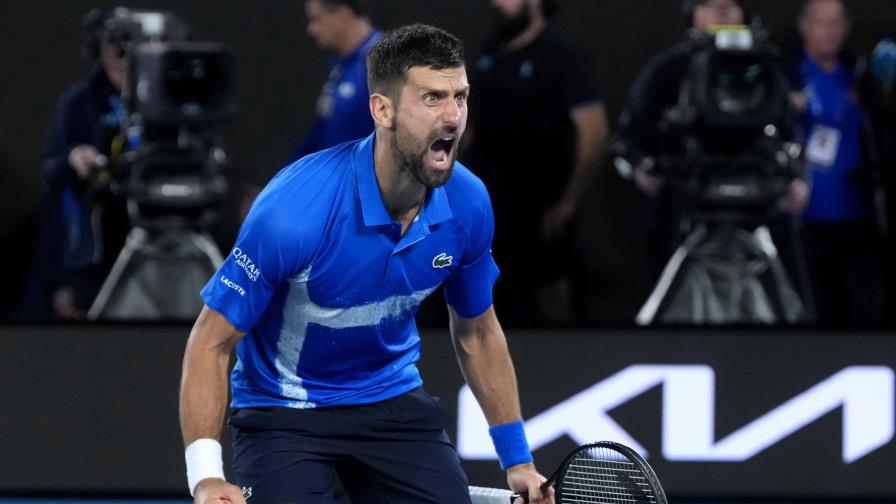 Australia: Novak Djokovic vence a Carlos Alcaraz y se acerca a su 25to título de Grand Slam