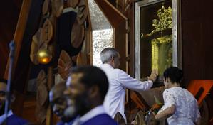 El Vaticano aclara la Virgen María no concede gracias ni media para salvar