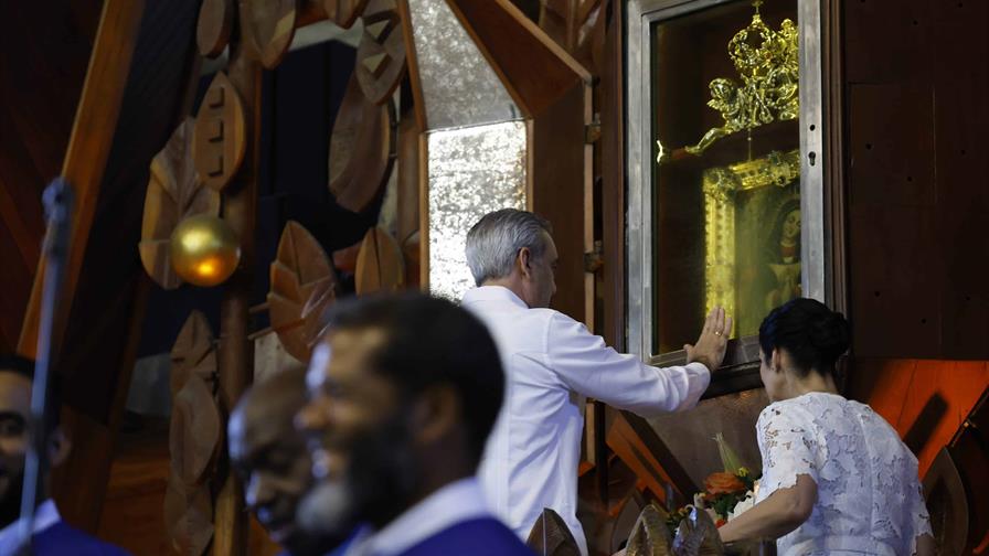 El Vaticano aclara la Virgen María no concede gracias ni media para salvar El Vaticano aclara la Virgen María no concede gracias ni media para salvar