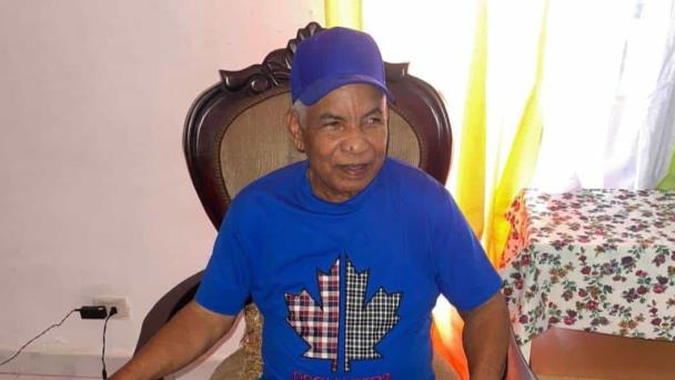 Reportan desaparición de anciano de 83 años en Las Colinas, Santiago