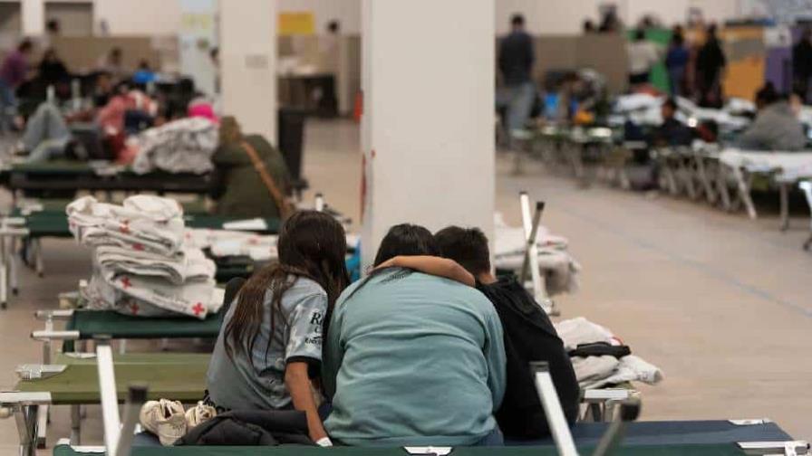 Comienza en Arizona el cierre de albergues para migrantes tras órdenes de Trump