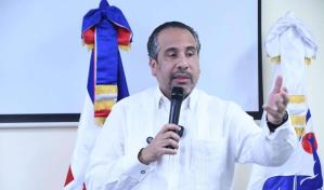 Alberto Rodríguez anuncia remodelación del Estadio La Normal y techado en el Liceo Juan Pablo Duarte Alberto Rodríguez anuncia remodelación del Estadio La Normal y techado en el Liceo Juan Pablo Duarte