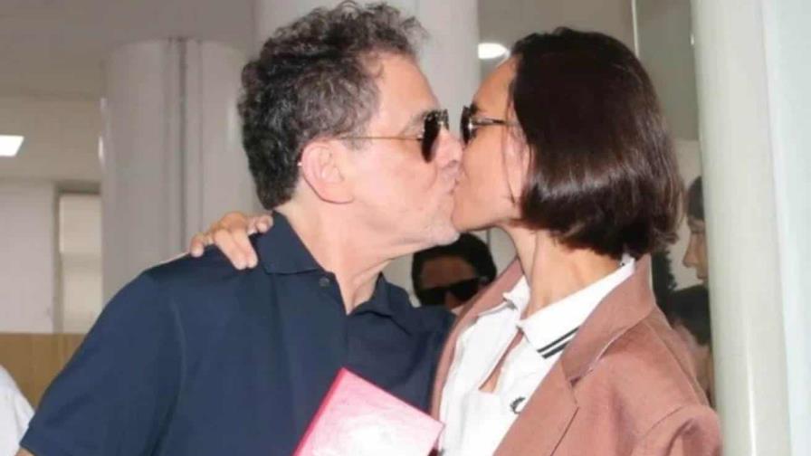 El cantautor Andrés Calamaro contrae matrimonio en Buenos Aires