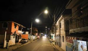 Edeeste mejora alumbrado público en sectores de Santo Domingo y el Distrito Nacional