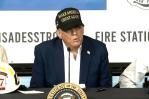 Trump amenaza con condicionar recursos a zonas afectadas por desastres en EEUU