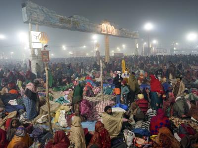 Estampida en la India deja al menos 15 muertos