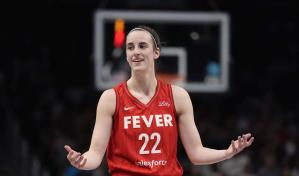 Caitlin Clark, lesionada desde hace semanas, descartada para el resto de la temporada