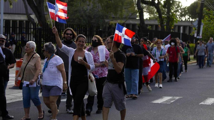 Protestan en Puerto Rico contra políticas migratorias de Trump