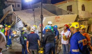 Autoridades mantienen inspección de edificio que se derrumbó en La Romana