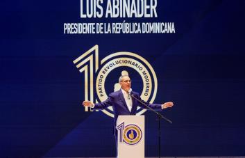 Abinader dice el PRM nació para luchar contra el autoritarismo que predominaba en la vieja política