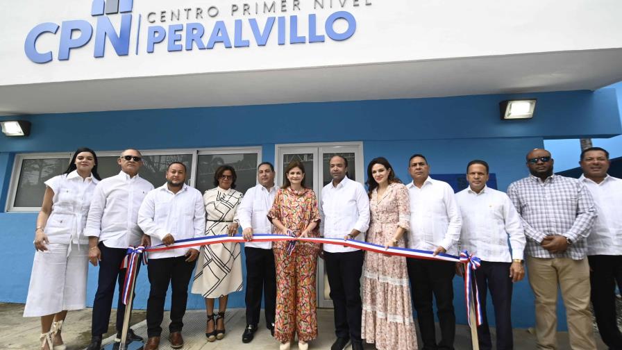 Banreservas inaugura un centro de diagnóstico y atención primaria en Peralvillo