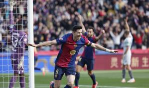 El Barcelona vence 1-0 al Alavés y se acerca al Real Madrid, líder de la liga española