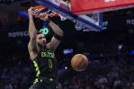 Los Celtics remontan desventaja de 26 puntos y vencen 118-110 a los 76ers