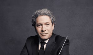 Gustavo Dudamel: En momentos de desesperación la música nos brinda un espacio para salir adelante