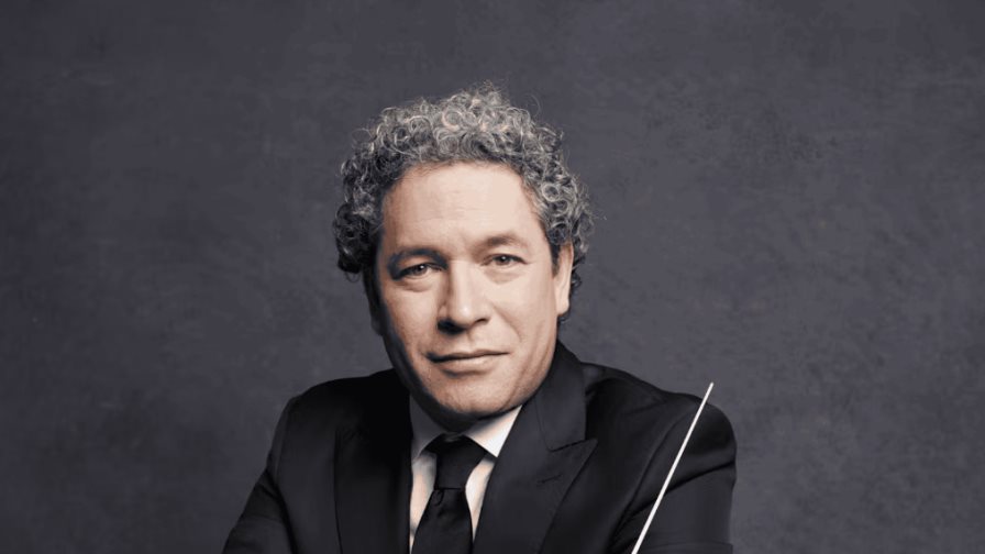 Gustavo Dudamel: En momentos de desesperaci&oacute;n la m&uacute;sica nos brinda un espacio para salir adelante