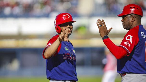 Gustavo Núñez, primer jugador de posición en SC con lo seis clubes de Lidom
