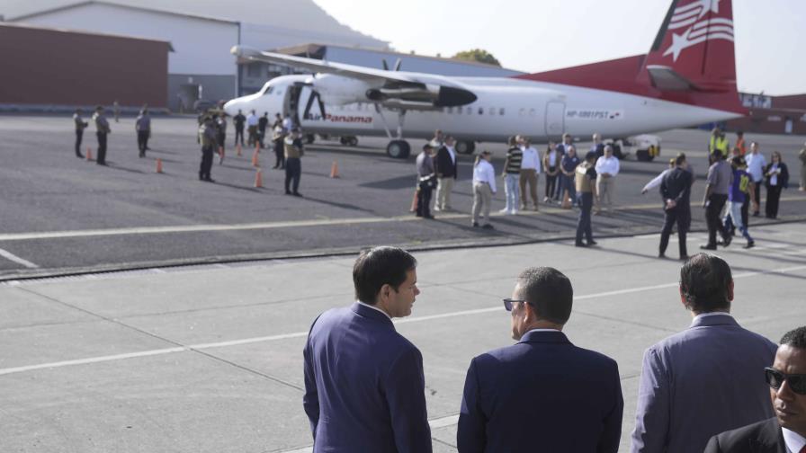 Marco Rubio presencia vuelo de deportación en Panamá al tiempo que Trump prioriza freno a migrantes