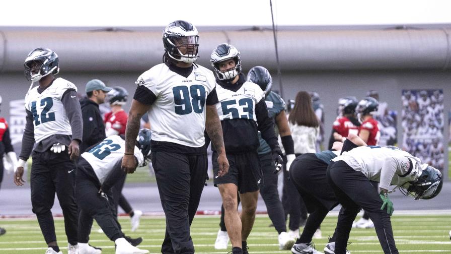 El Super Bowl podría depender de los linieros con Eagles y Chiefs preparando presión por el centro