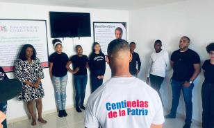 Fundación Foro Cívico y Social realiza conversatorio sobre la constitución en Villa Mella