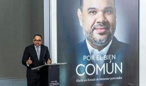 Pablo Ulloa lanza el primer tomo de su libro Por el bien común