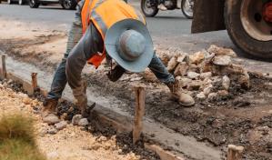 Aprocovici: "Sector construcción está estancado en su crecimiento respecto al PIB" Aprocovici: "Sector construcción está estancado en su crecimiento respecto al PIB"