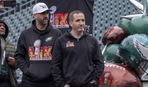 Éxito de Howie Roseman en receso previo a la campaña tiene a Eagles de vuelta en el Super Bowl