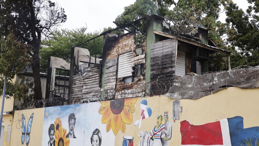 Un incendio consume escuela de música La Clave en Sabana Perdida