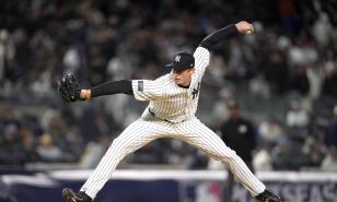 Tim Hill pacta por 2,85 millones de dólares para seguir por un año con Yankees, según fuente de AP