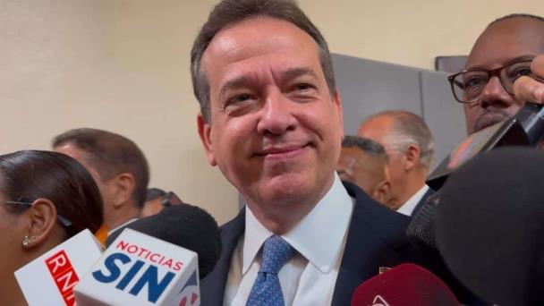 Ito Bisonó afirma que solo 15 estaciones estuvieron desabastecidas de gas