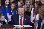 Trump firma decreto que impide a atletas transgénero participar en deportes femeninos Trump firma decreto que impide a atletas transgénero participar en deportes femeninos