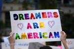 Caucus Hispano de EE.UU. plantea leyes en apoyo de los dreamers y migrantes agricultores