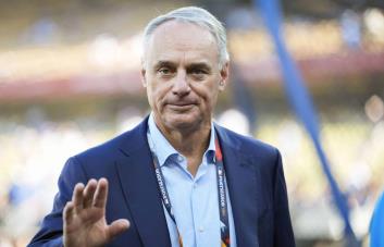 Comisionado de MLB asegura que algunos aficionados se han quejado por falta de tope salarial