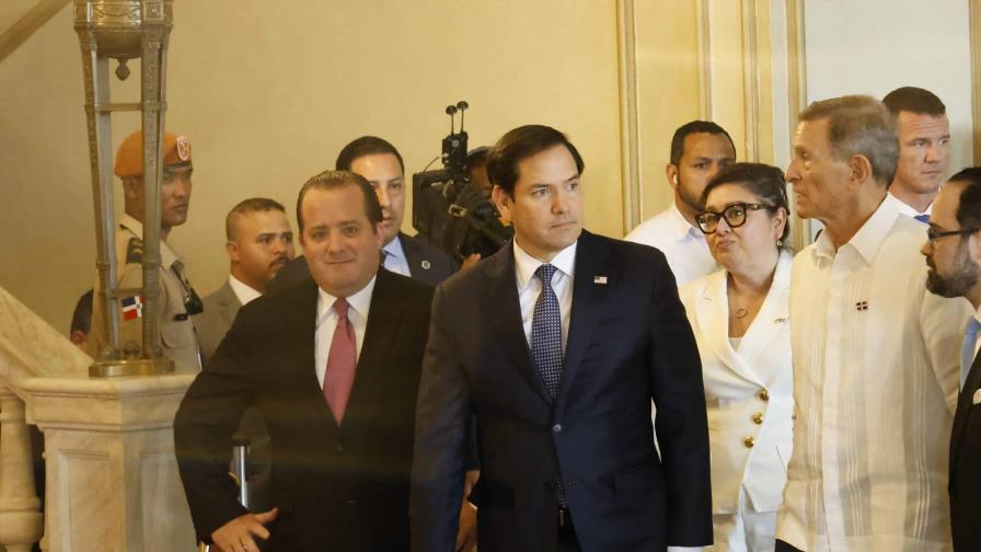 Marco Rubio llega al Palacio Nacional para reunirse con el presidente Luis Abinader