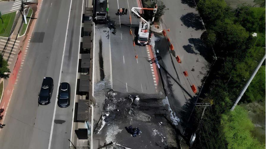 Un avión cae en plena avenida de Sao Paulo y deja dos muertos y seis heridos