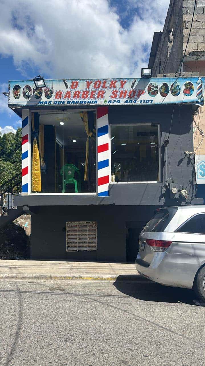 Barbería D' Yolki Barber Shop, ubicada en San Cristóbal.