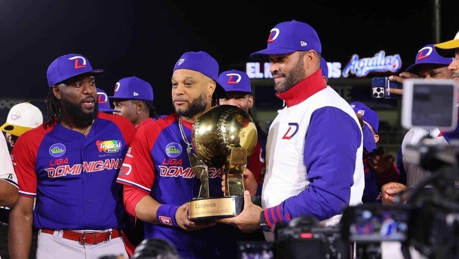 De acuerdo con Pujols y las Estrellas hay una oferta sobre la mesa, la decisión es de Robinson Canó De acuerdo con Pujols y las Estrellas hay una oferta sobre la mesa, la decisión es de Robinson Canó