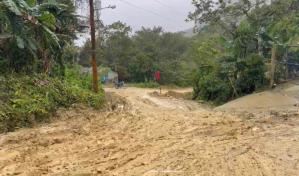 Residentes de Arroyo del Toro, en Santiago, denuncian aislamiento por mal estado de la carretera