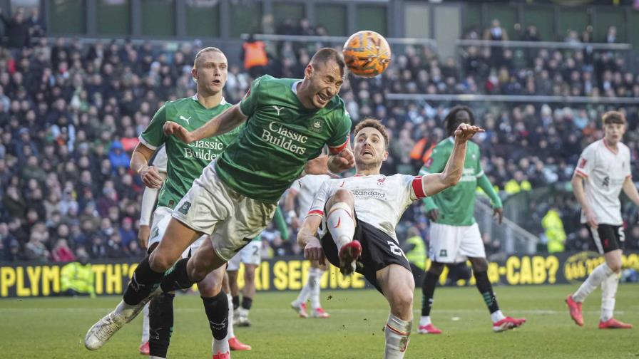 Batacazo en la Copa FA: Liverpool cae ante el Plymouth de segunda división en la cuarta ronda