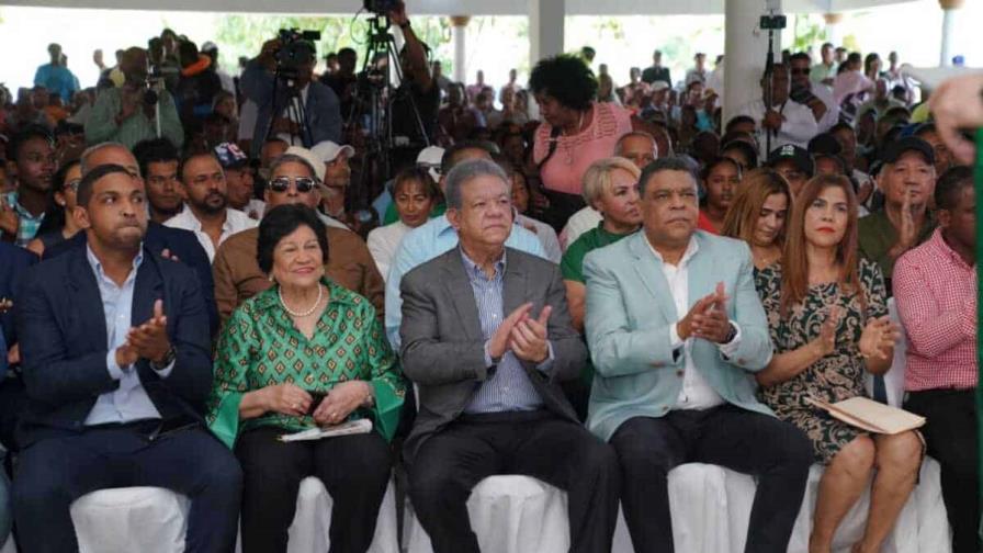 Exdiputado del PLD Juan Julio Campos Ventura se juramenta en la Fuerza del Pueblo en Higüey Exdiputado del PLD Juan Julio Campos Ventura se juramenta en la Fuerza del Pueblo en Higüey