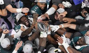 Filadelfia le arrebata el Super Bowl a los Chiefs por 40-22 y les niegan la tercera corona seguida