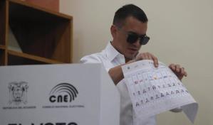 Un sondeo a boca de urna muestra posible triunfo en primera vuelta del presidente Noboa