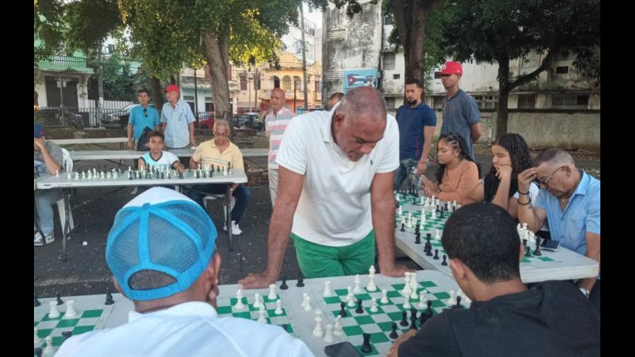 Celebrarán en Parque Mirador Sur segunda edición Simultánea Gigante de Ajedrez