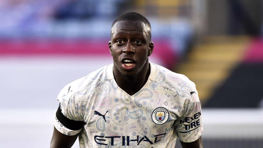 Francés Benjamin Mendy se une al club suizo Zúrich