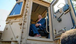 Policía de Haití recibe equipo táctico y vehículos donados por Estados Unidos