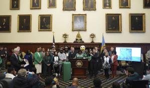 Filadelfia se prepara para la multitud que vitoreará a Eagles en desfile tras Super Bowl